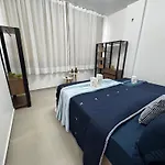 Na Quadra Da Praia Com Conforto Nsc1141-503A